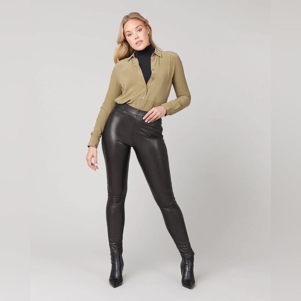 NWT Spanx Like Leather Skinny Pant in Classic Black.
